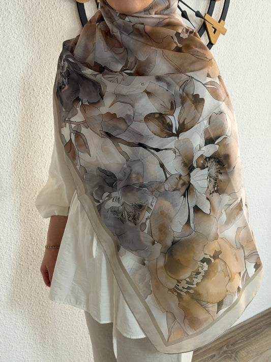 Weicher Schal mit Blumenmuster